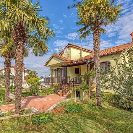 Apartment Flores Stari Pazin Luaran gambar
