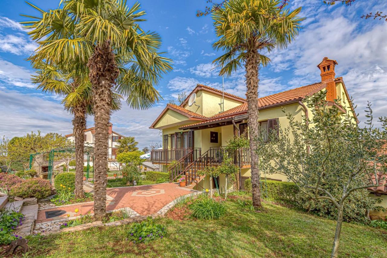 Apartment Flores Stari Pazin Luaran gambar