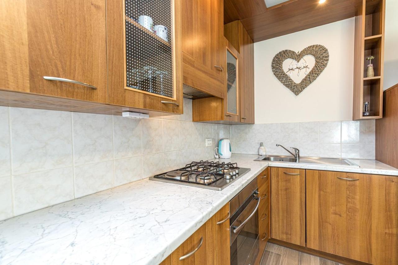 Apartment Flores Stari Pazin Luaran gambar